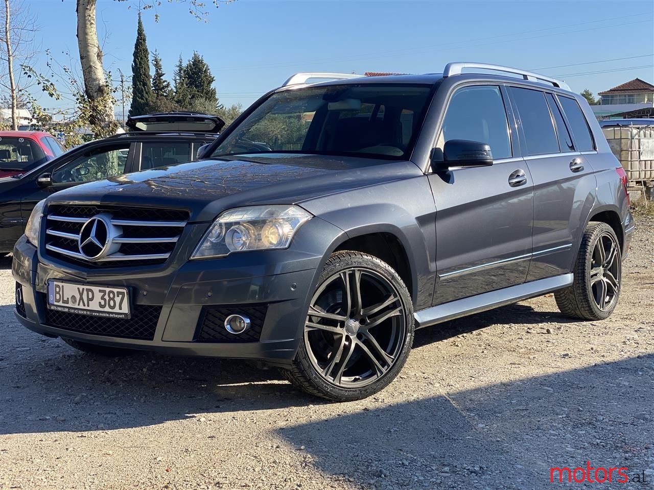 2009' Mercedes-Benz GLK 320 photo #1