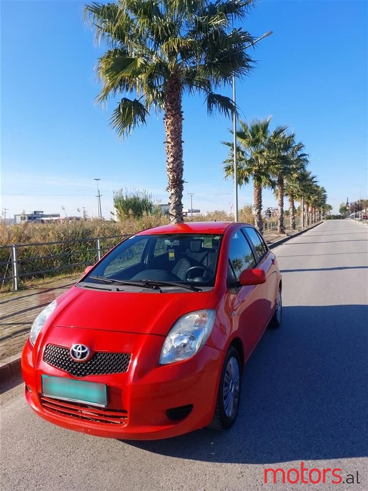 2006' Toyota Yaris photo #1