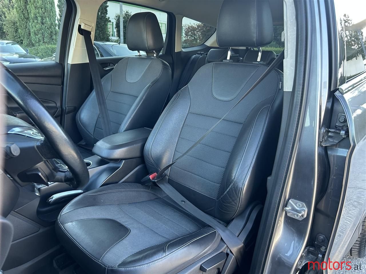 2014' Ford Kuga photo #6