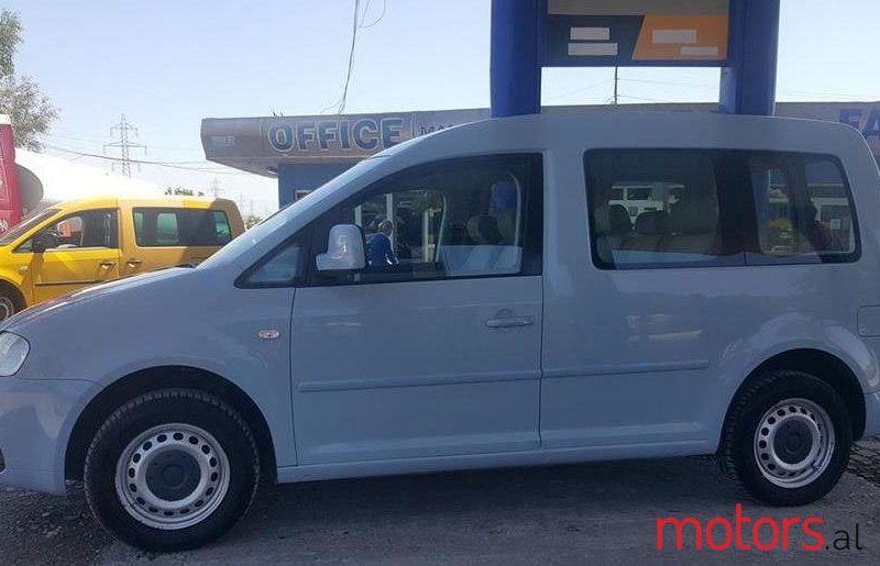 2005' Volkswagen Caddy photo #1