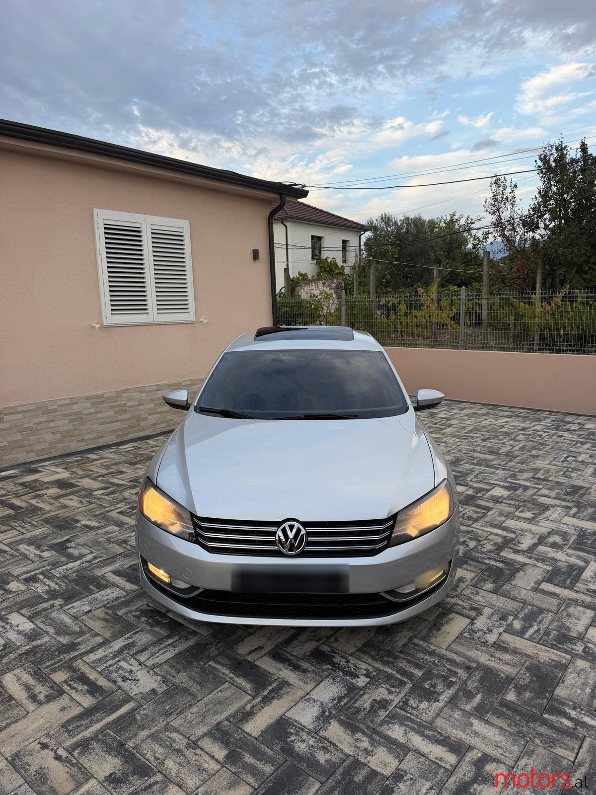 2014' Volkswagen Passat photo #3