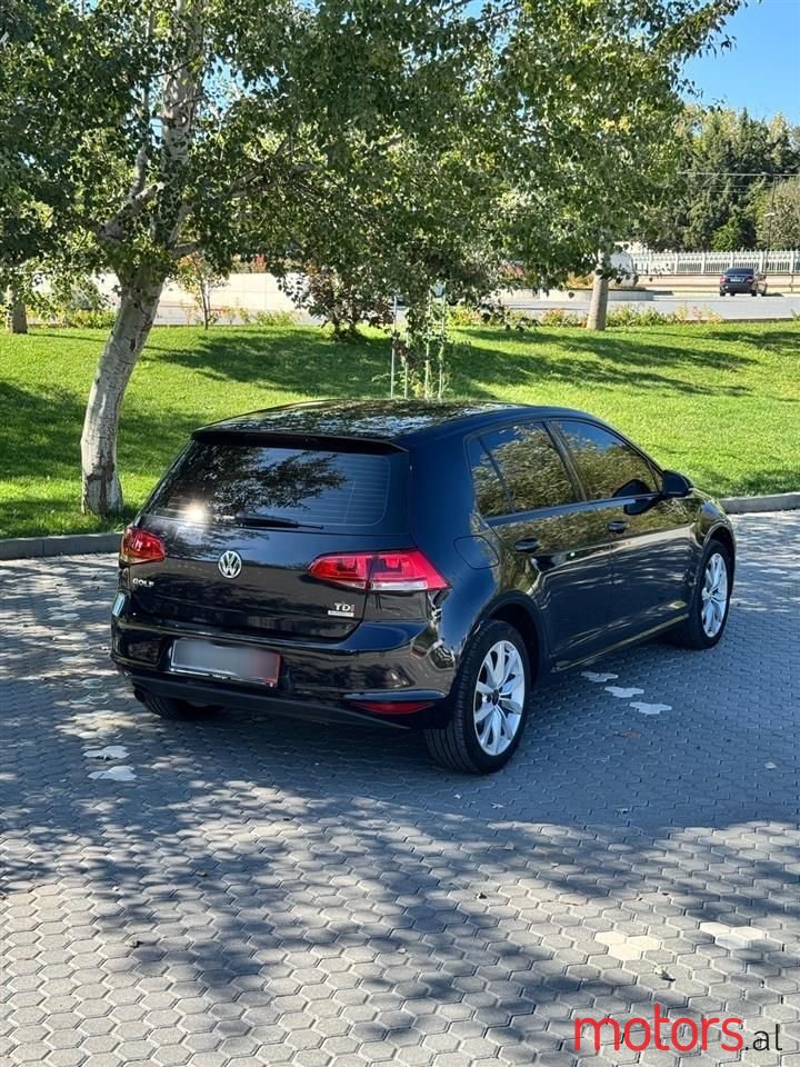 2014' Volkswagen Golf photo #1