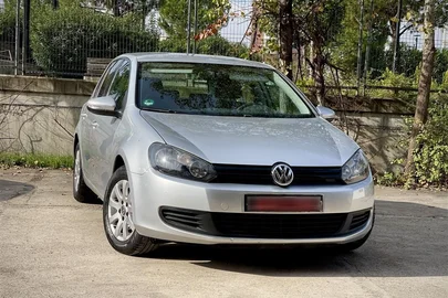 2009' Volkswagen Golf