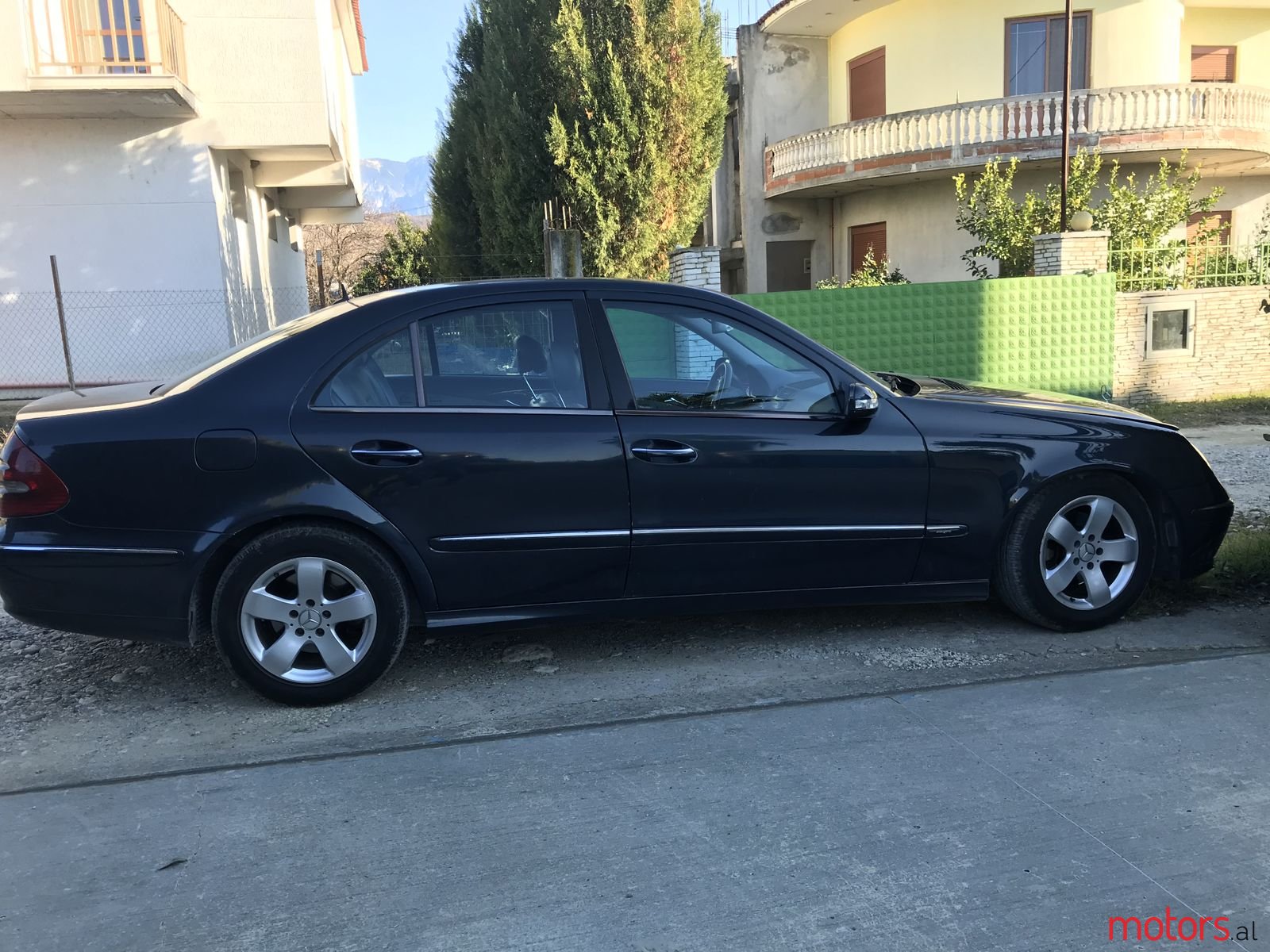 2003' Mercedes-Benz E-Class photo #2