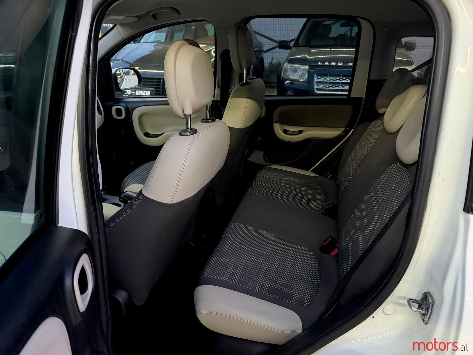 2013' Fiat Panda photo #3