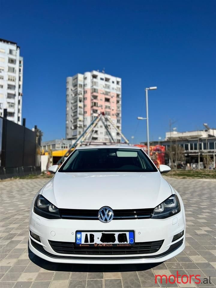 2016' Volkswagen Golf photo #2