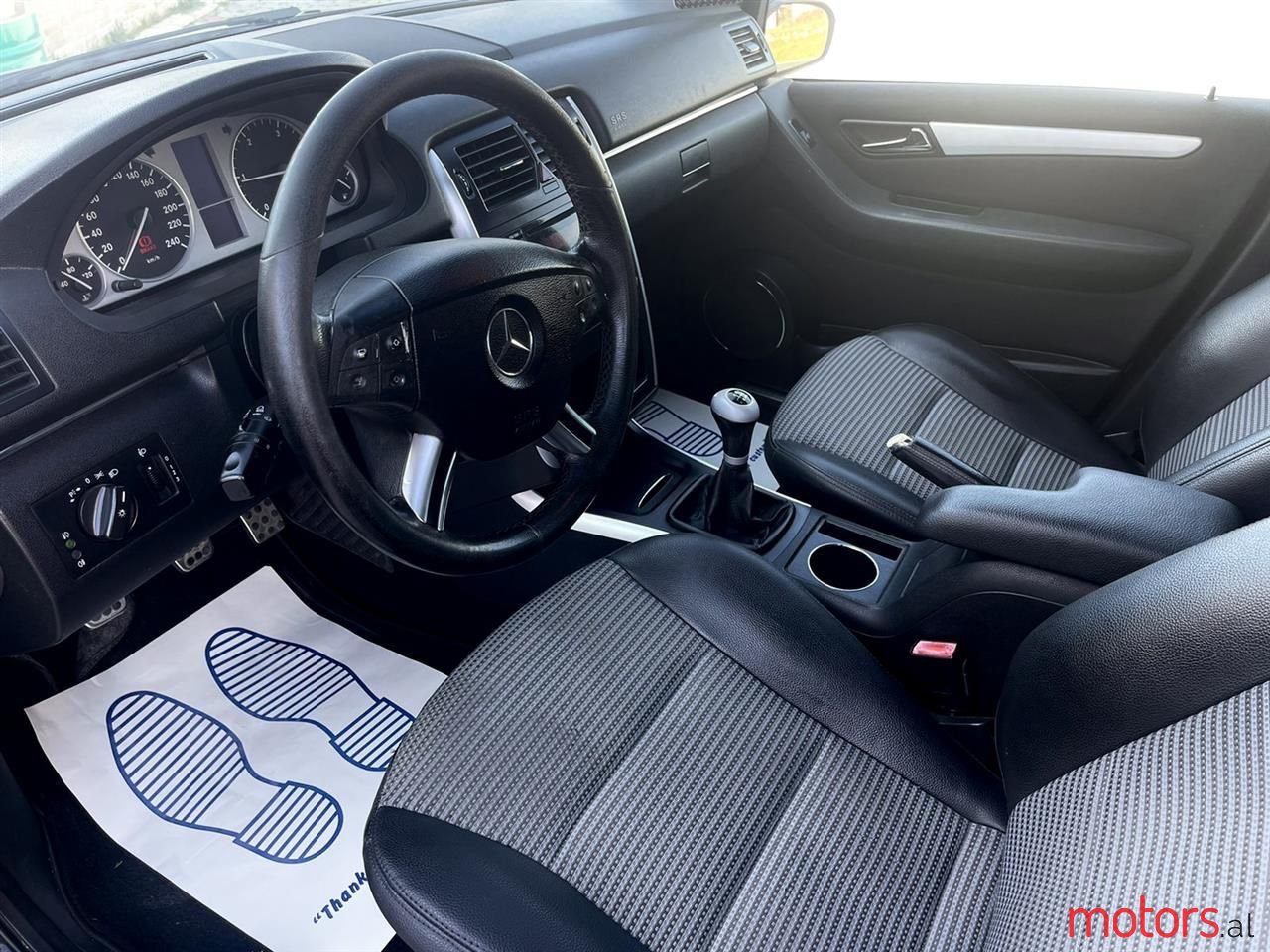 2006' Mercedes-Benz B 200 photo #3