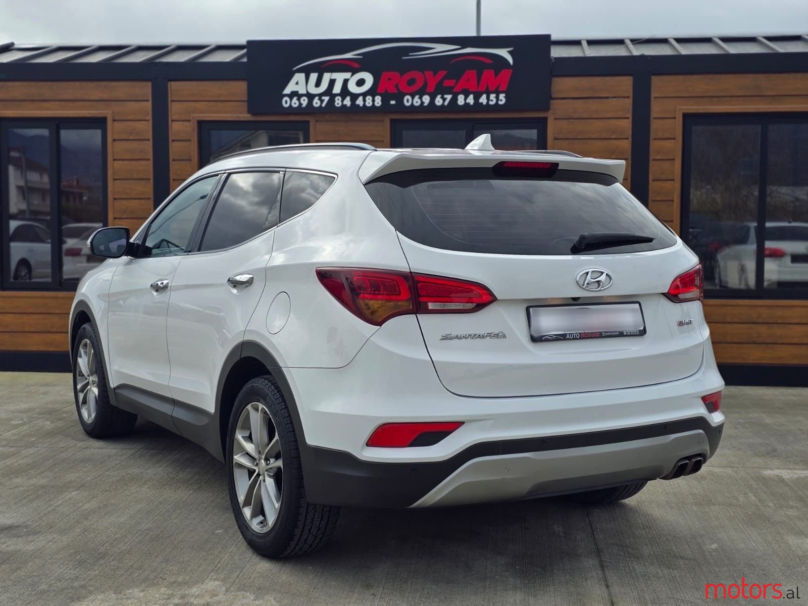 2015' Hyundai Santa Fe photo #4