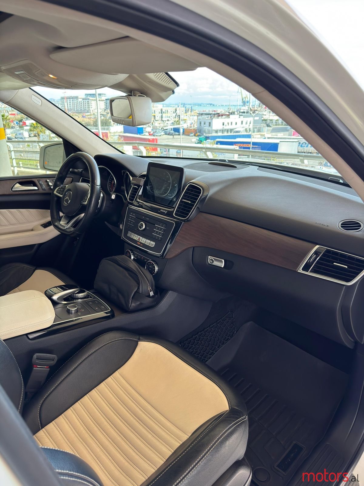 2016' Mercedes-Benz GL 350 photo #4