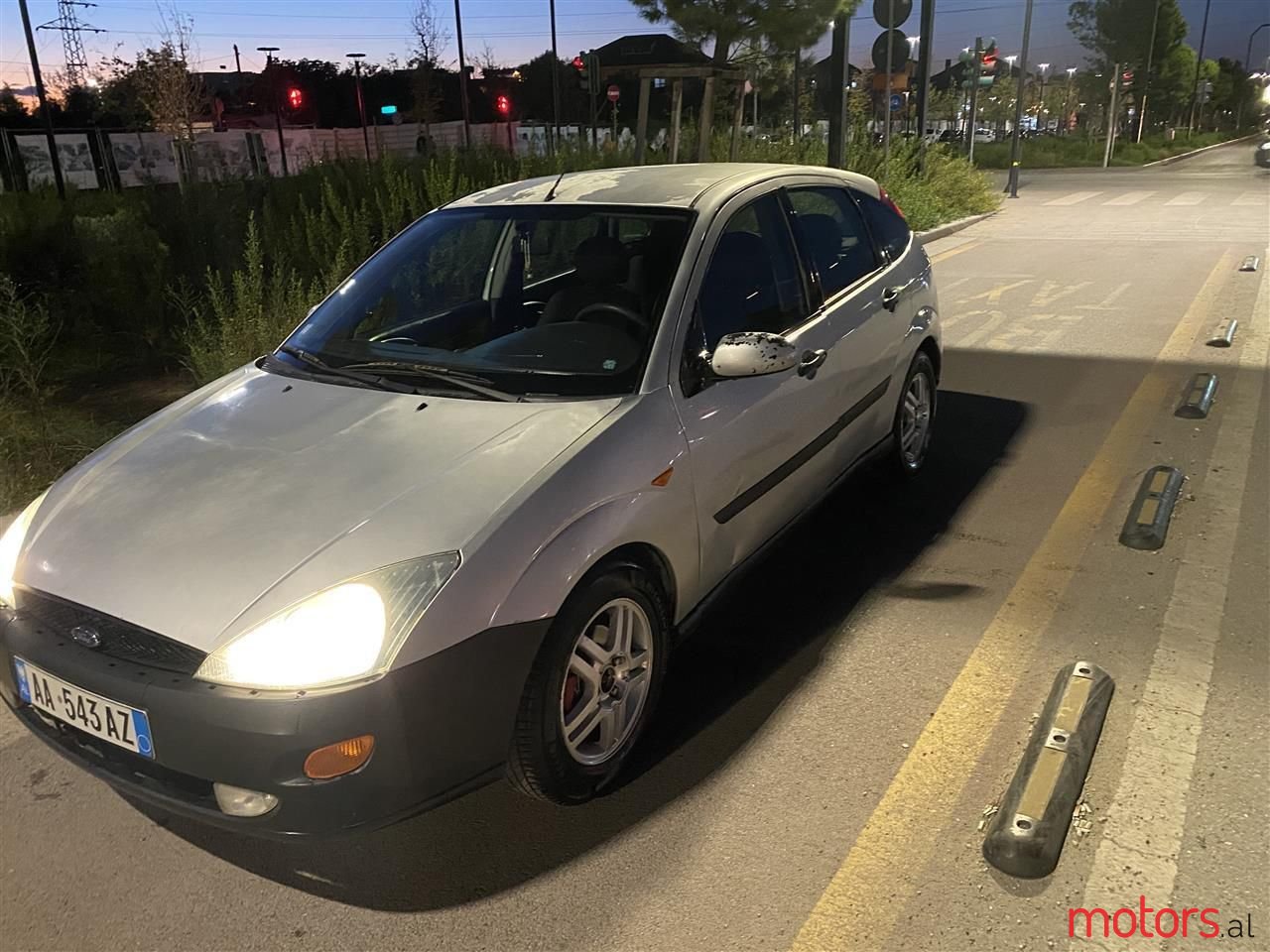 2000' Ford Focus photo #3