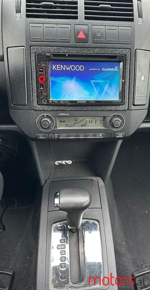 2003' Volkswagen Polo photo #6