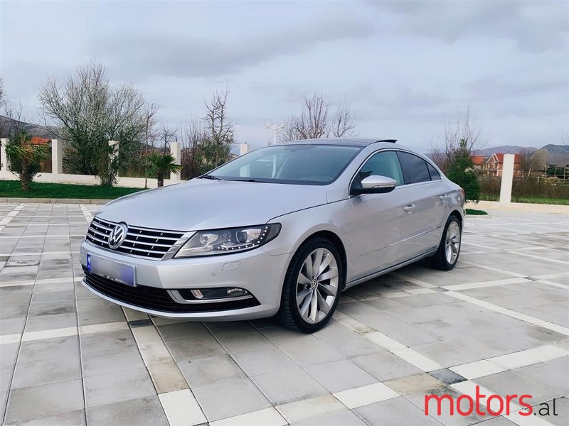 2013' Volkswagen Passat photo #2