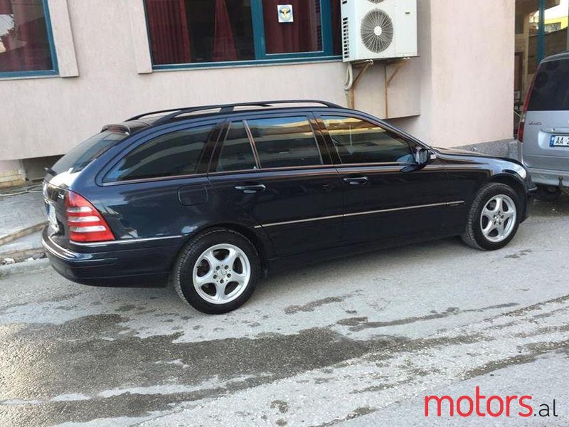 2002' Mercedes-Benz C 220 photo #1