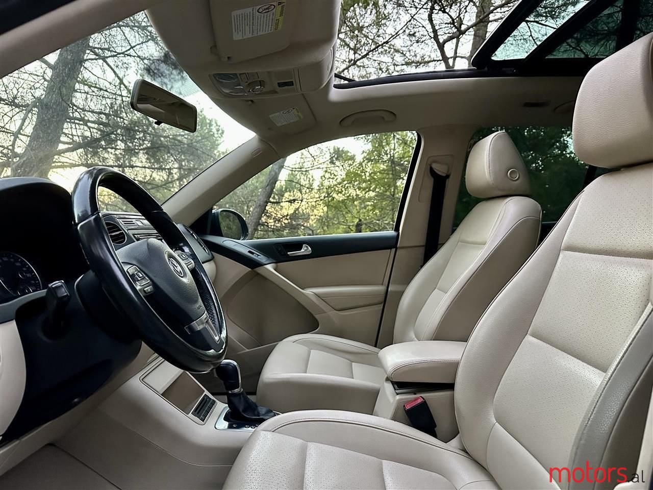 2013' Volkswagen Tiguan photo #2