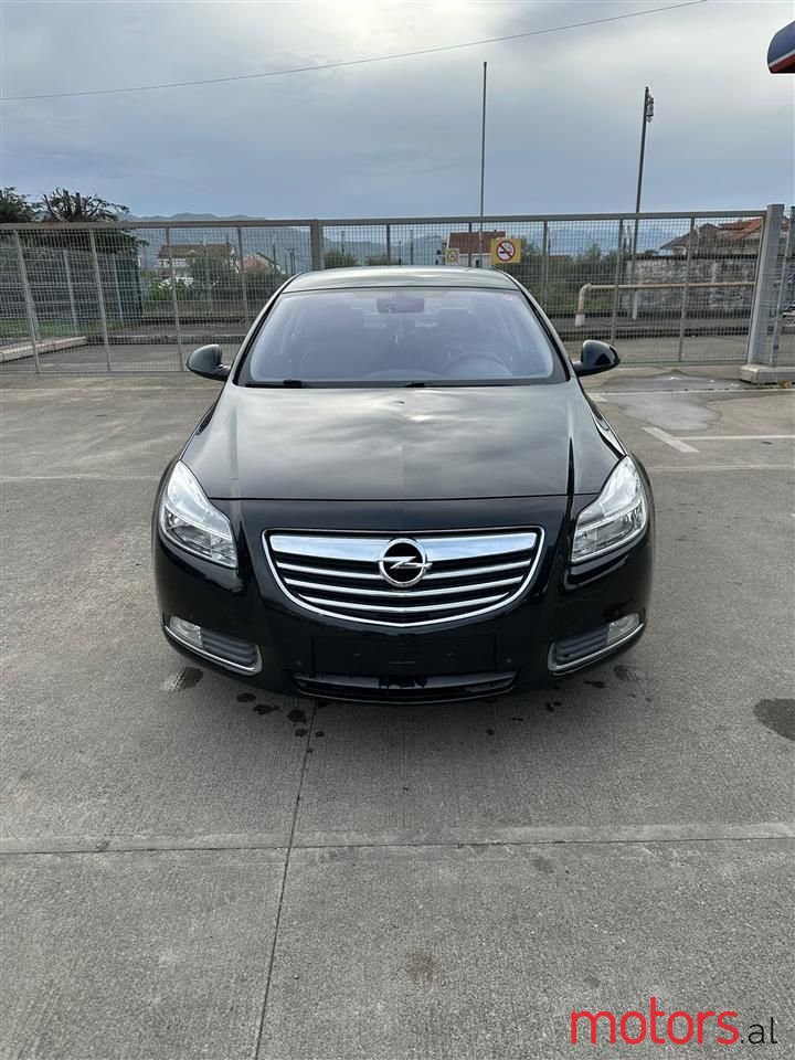 2010' Opel Insignia photo #5