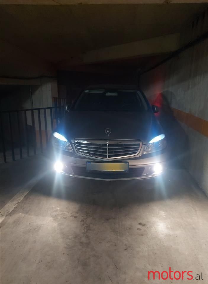 2010' Mercedes-Benz C 200 photo #5