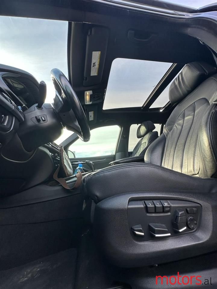 2015' BMW X5 M photo #6