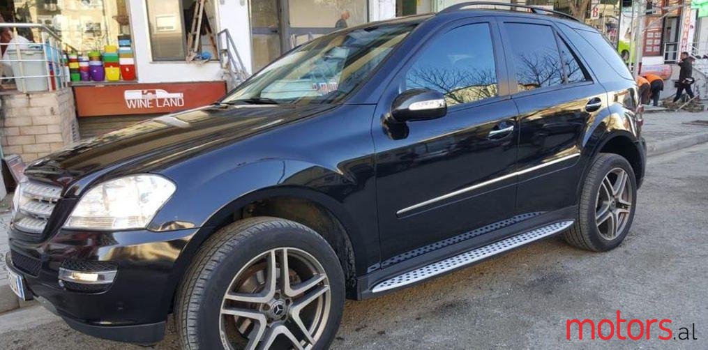 2008' Mercedes-Benz ML 280 photo #1