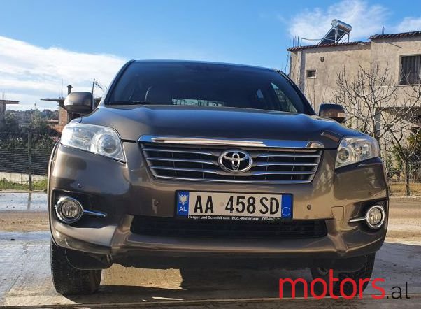 2011' Toyota RAV4 photo #2