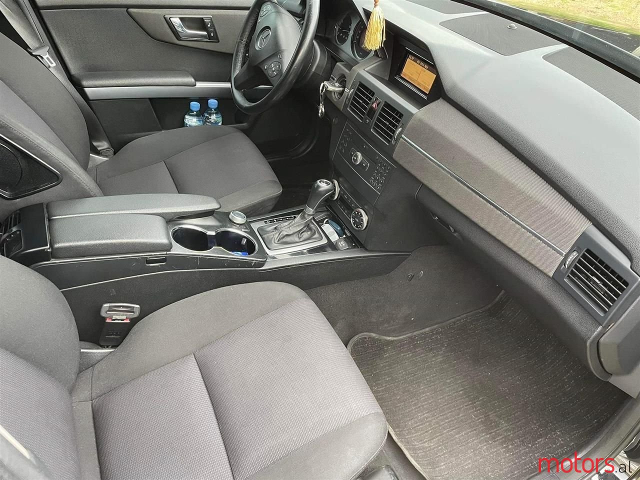 2009' Mercedes-Benz GLK 220 photo #5