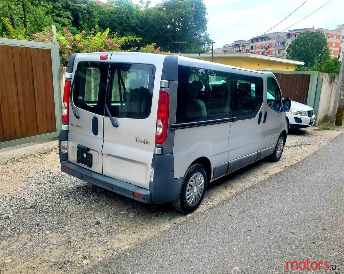 2008' Renault Trafic photo #1
