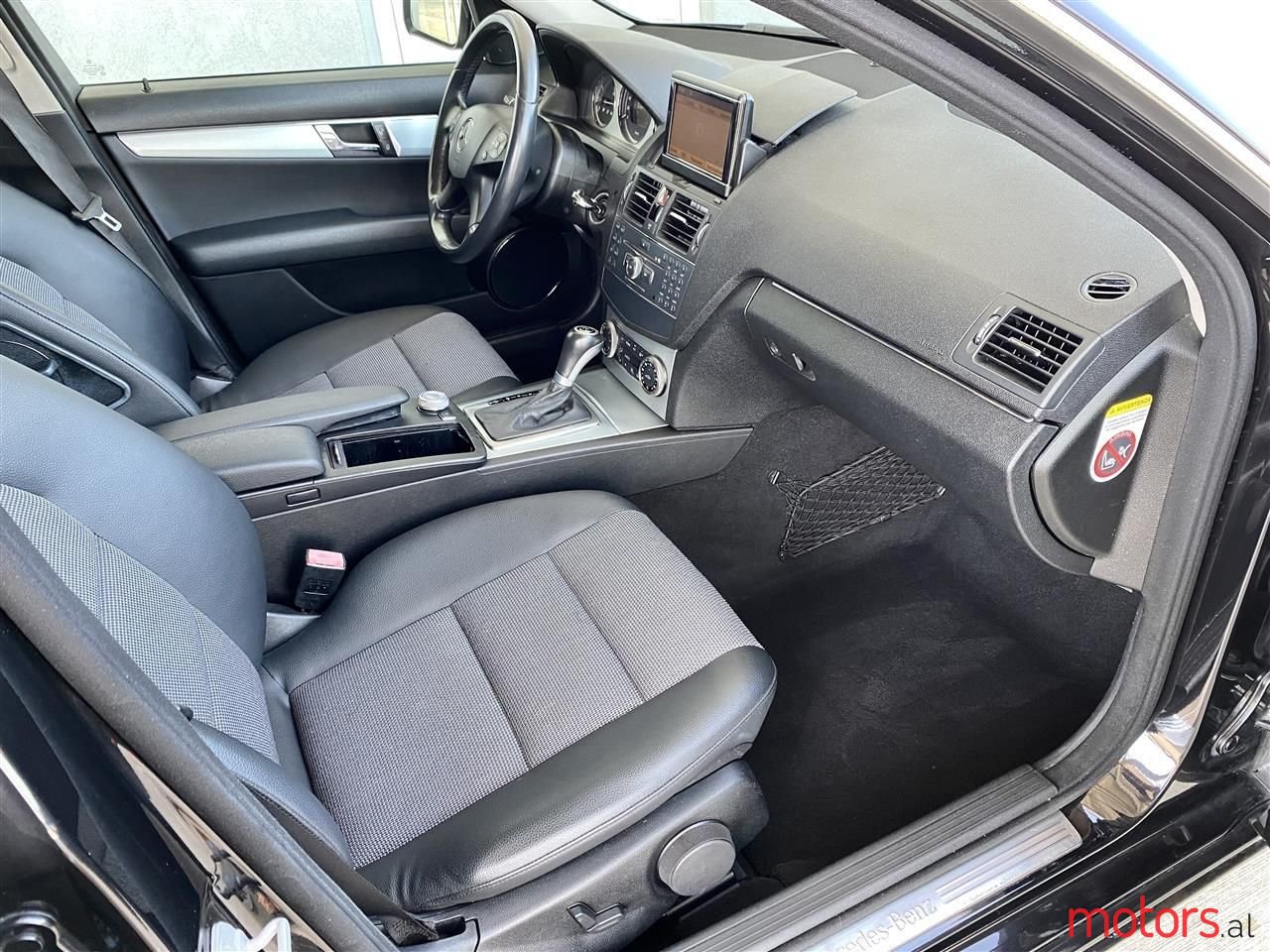 2008' Mercedes-Benz C 220 photo #6