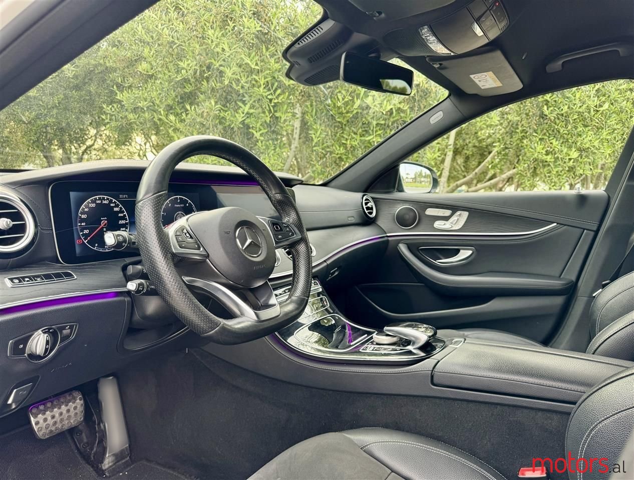 2018' Mercedes-Benz E 220 photo #2