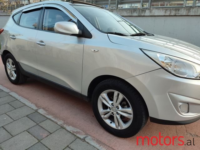 2011' Hyundai Tucson photo #2