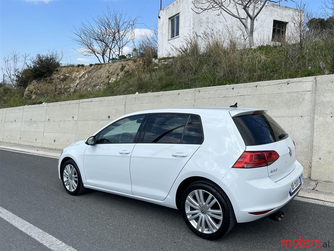 2015' Volkswagen Golf photo #3