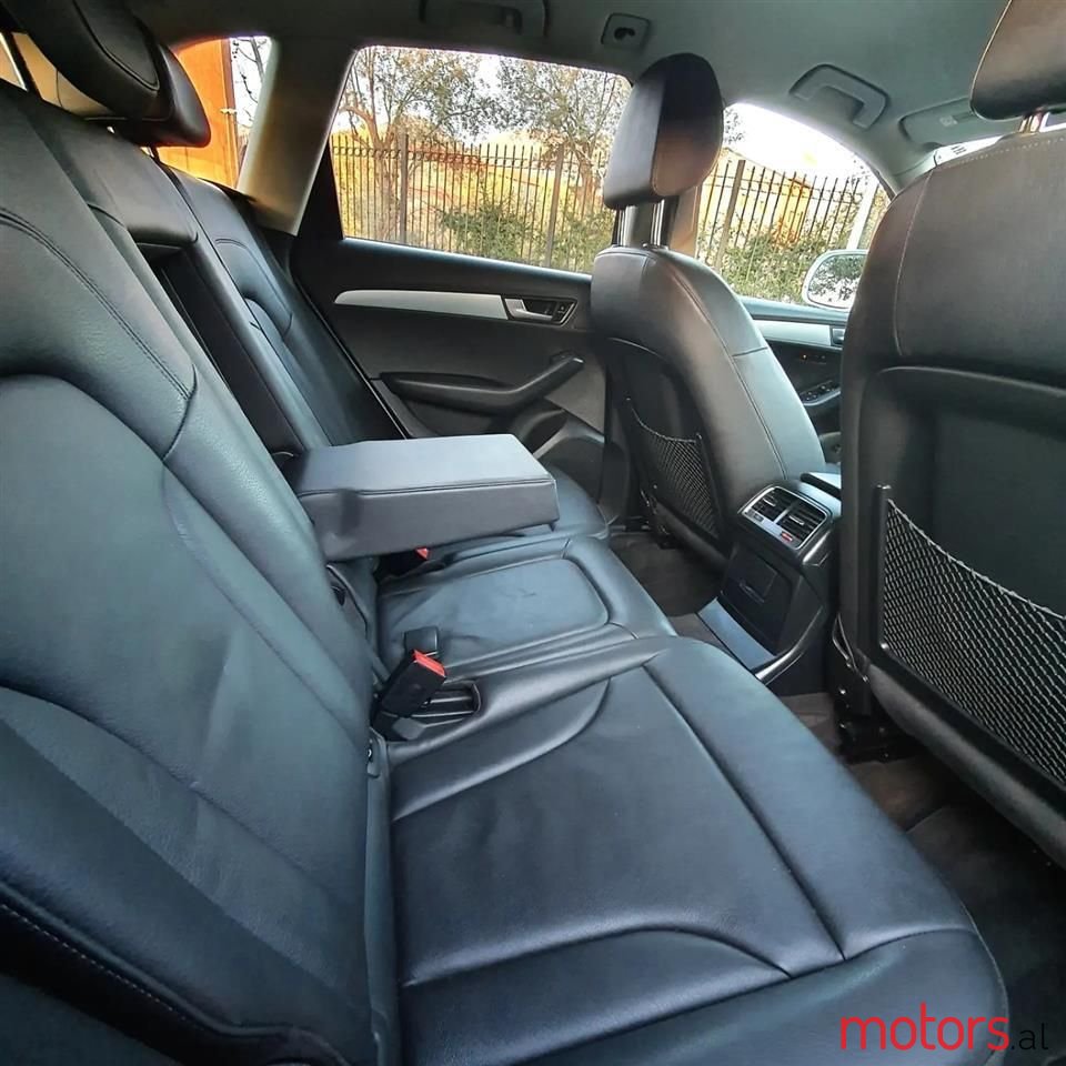 2012' Audi Q5 photo #6