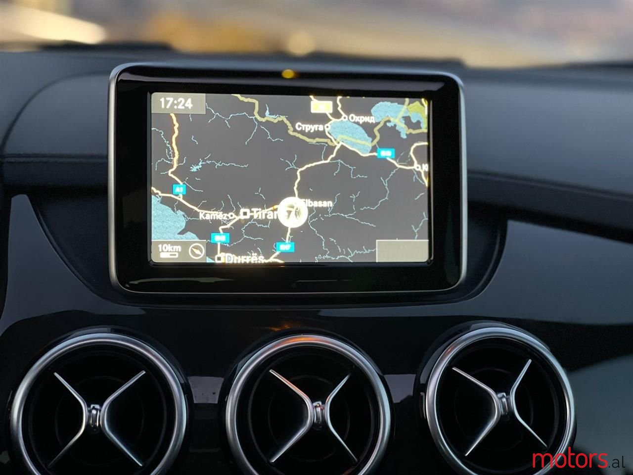 2013' Mercedes-Benz B 250 photo #4