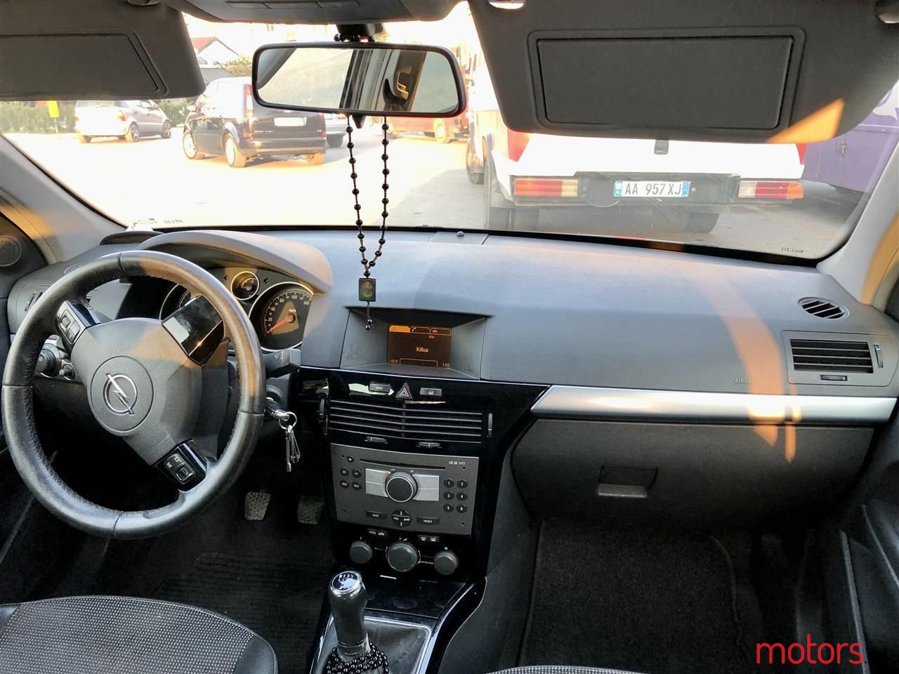 2008' Opel Astra photo #4