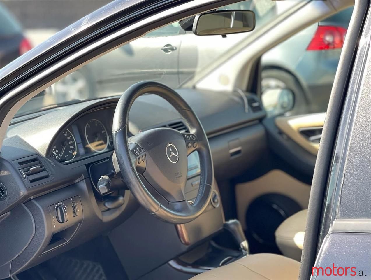 2006' Mercedes-Benz A 150 photo #2