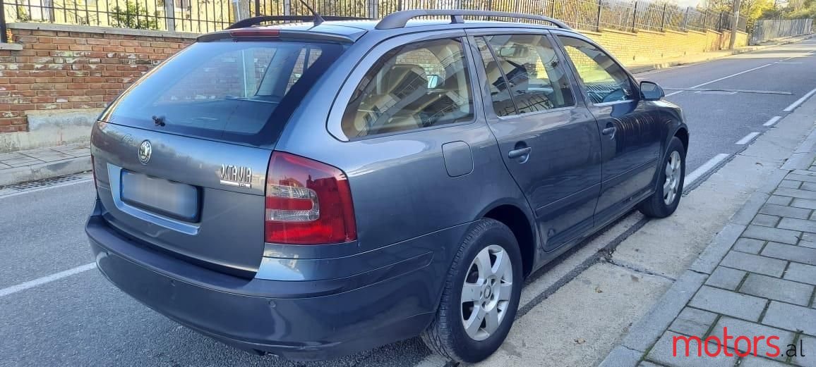 2005' Skoda Octavia photo #4