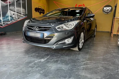 2012' Hyundai i40