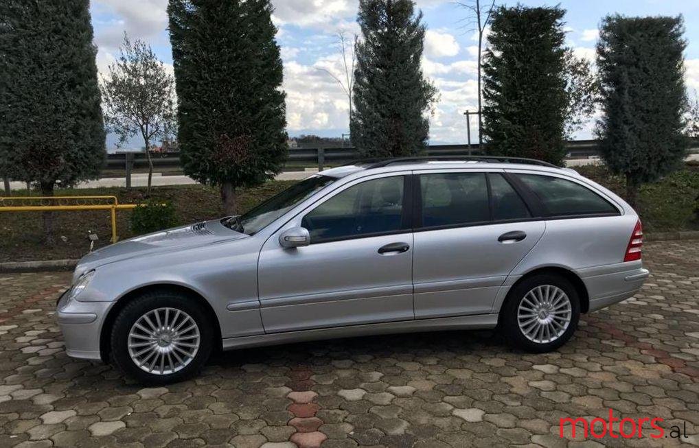 2006' Mercedes-Benz C 220 photo #1