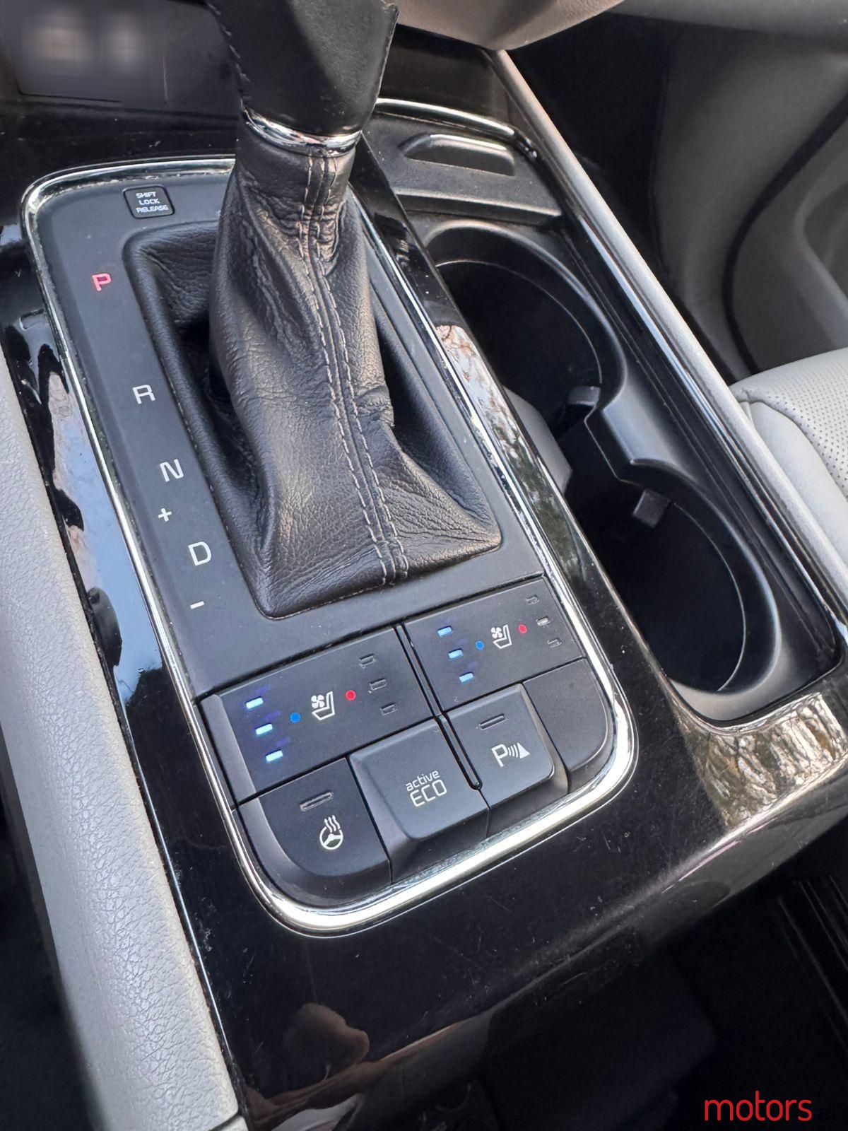 2015' Kia Carnival photo #4