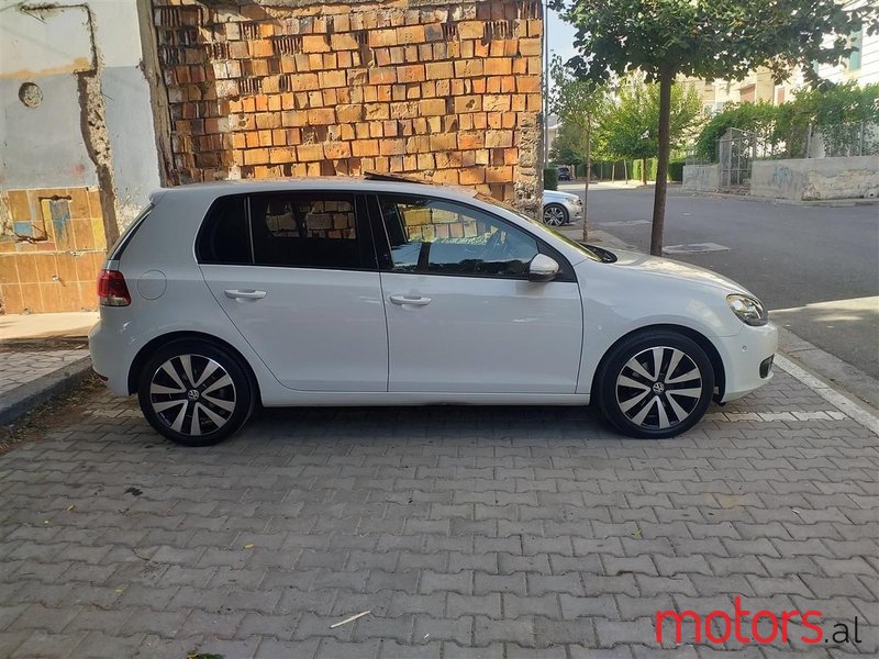 2012' Volkswagen Golf photo #3