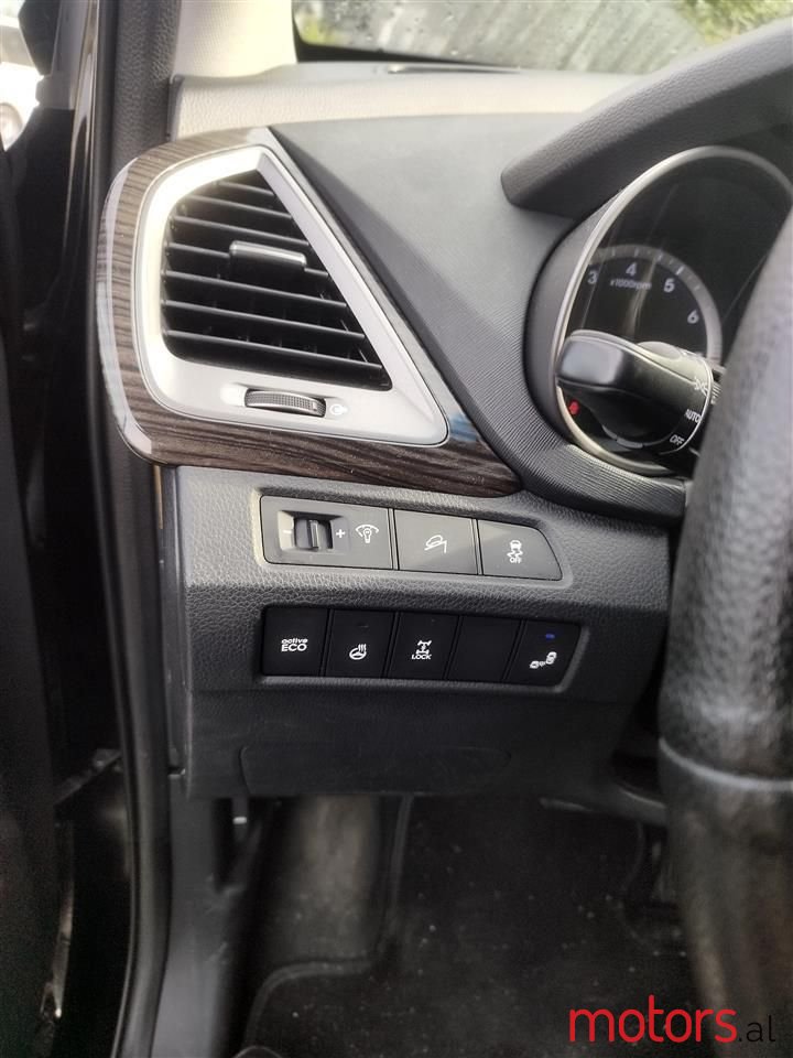 2014' Hyundai Santa Fe photo #6