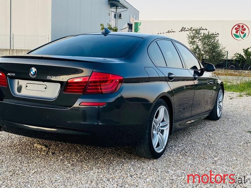 2014' BMW 535 photo #4