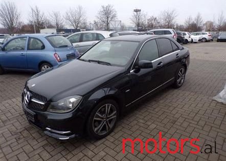 2012' Mercedes-Benz C 220 photo #2