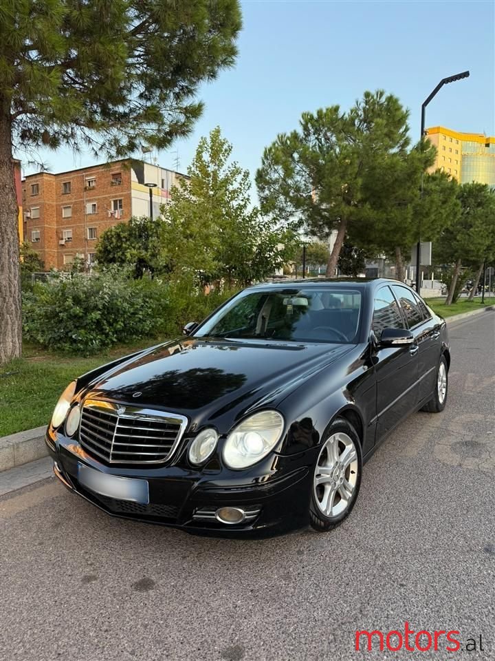 2007' Mercedes-Benz E 220 photo #1