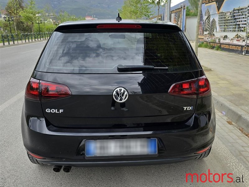 2015' Volkswagen Golf photo #3