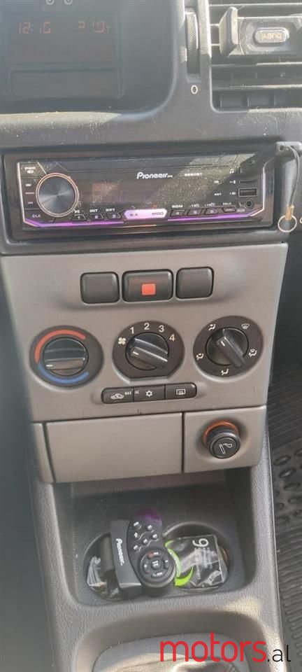 2005' Opel Zafira photo #5