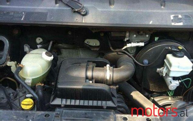 2005' Renault Master photo #2