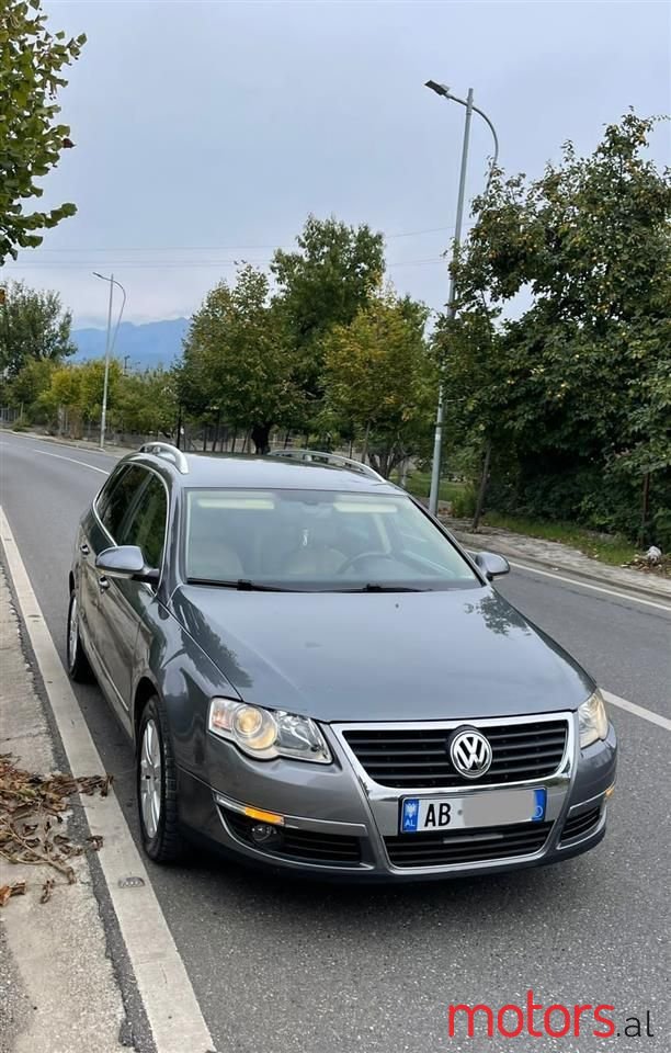 2007' Volkswagen Passat photo #3