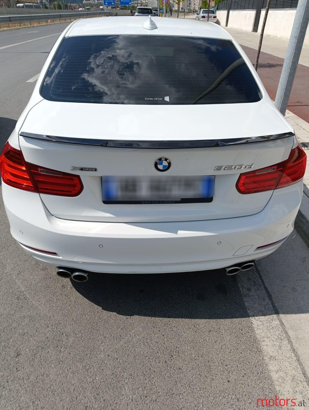 2013' BMW 320 photo #5