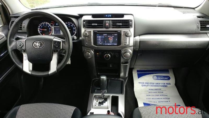 2015' Toyota 4Runner photo #2