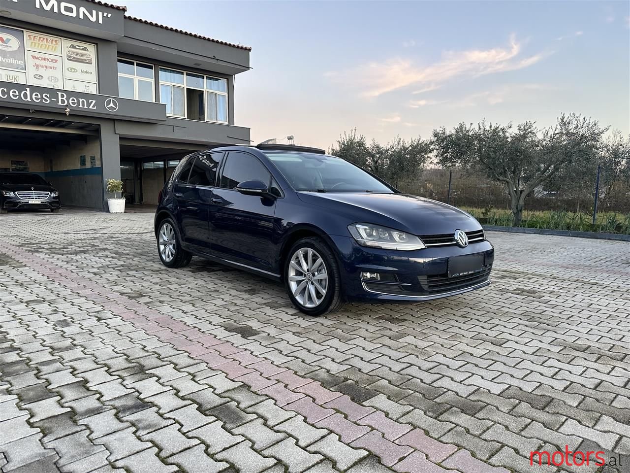 2016' Volkswagen Golf photo #4