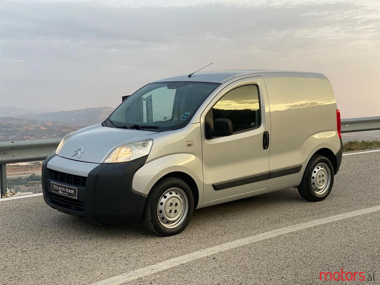 2011' Citroen Nemo photo #1